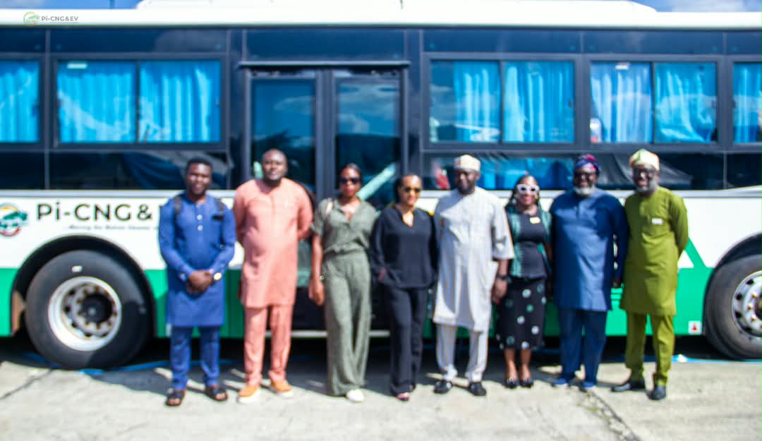 LAMATA officials at the bus handover ceremony, Lagos